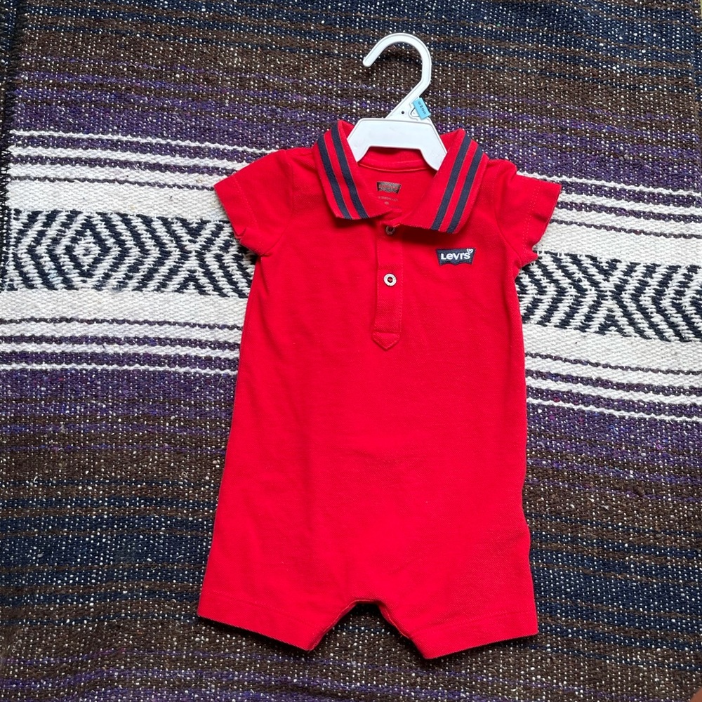 Levi’s polo